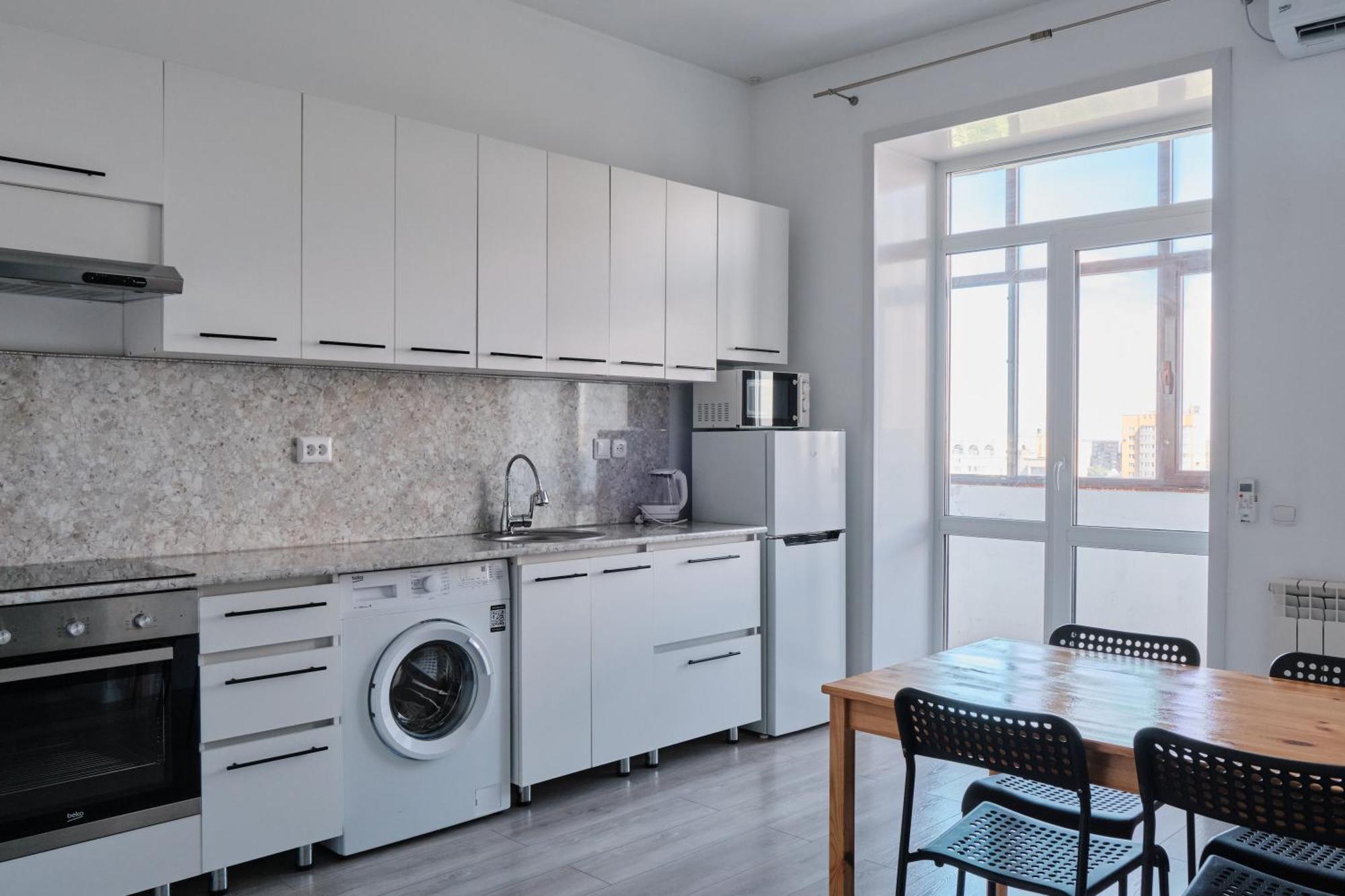Seven City Apartments 세메이 외부 사진