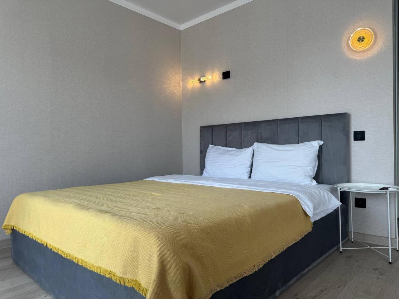 Seven City Apartments 세메이 외부 사진